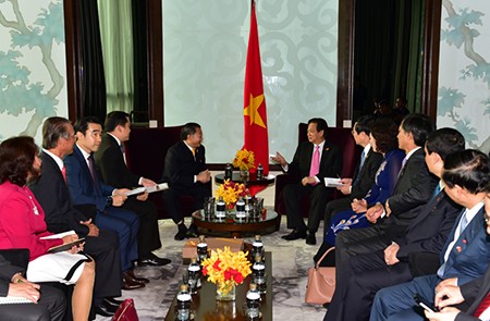 Vietnamese government pledges best conditions for long-term foreign investment - ảnh 1